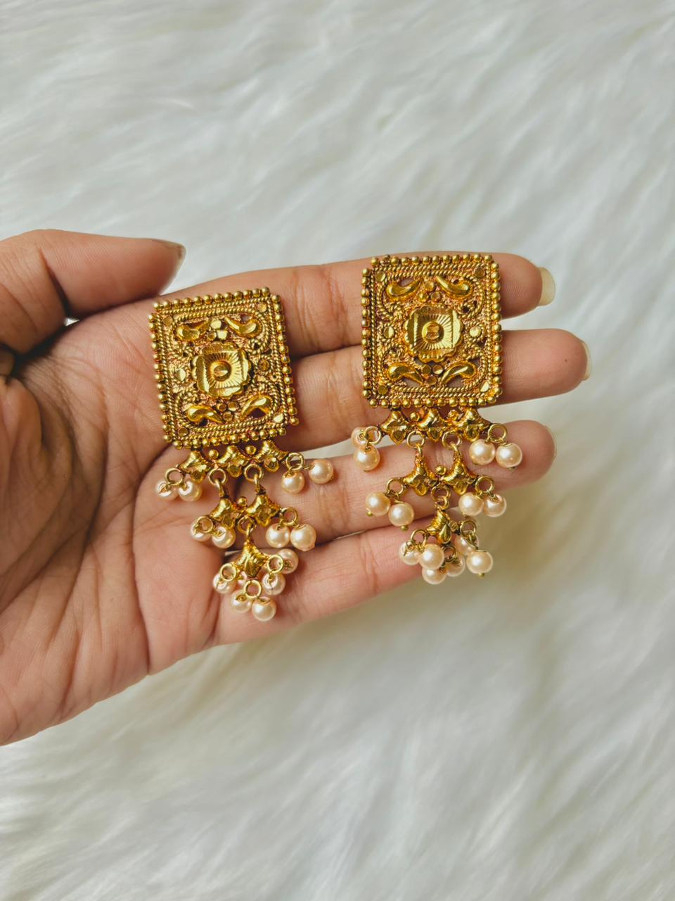 Gold Plated Cultured Earring - Image 2